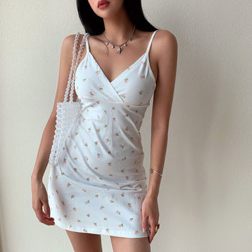 Vintage print v-neck suspender dress